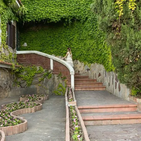 Angiem House